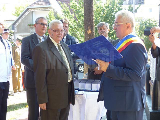 Decernarea titlului de Cetățean de Onoare al municipiului Suceava, acordat domnului col. rtg. Neculai Niga