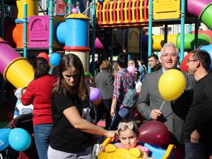 Inaugurarea celui mai mare loc de joaca din Suceava, in cartierul Obcini 6