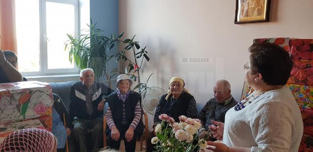 Căminul Solca are nevoie urgent de un cuptor profesional la care pot fi pregătite „bunătăți” pentru cei 75 de bătrâni „rătăciți” de cei dragi