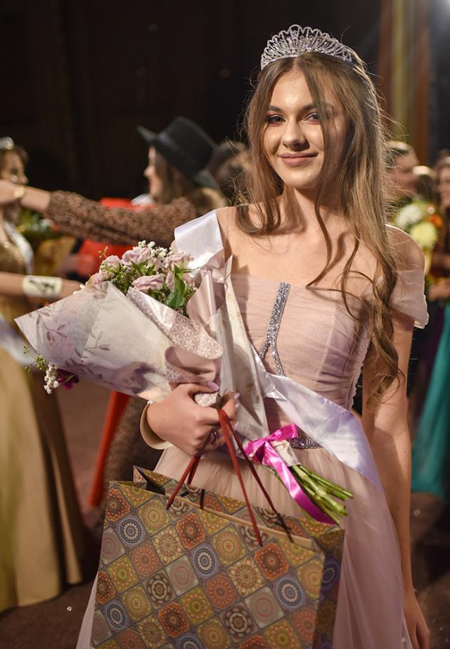 Miss Boboc a fost desemnată Ana Cîrligeanu. Foto: ArTiStul