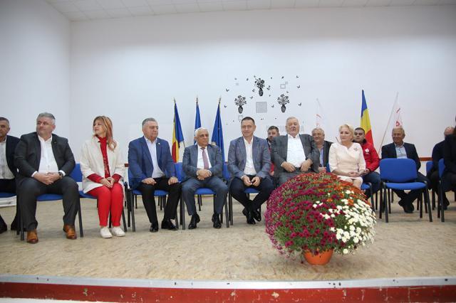 Simpatizanţii şi membrii PSD din judeţul Suceava au primit-o pe Viorica Dăncilă ca pe viitorul preşedinte al României