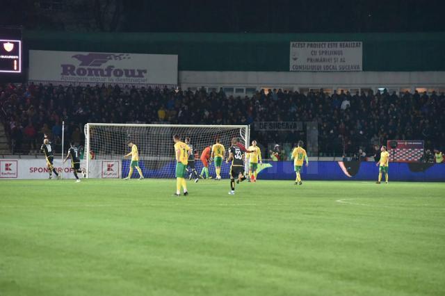 Timp de o oră Foresta a jucat de la egal la egal cu Dinamo. „Câinii” se califică în „sferturi” după victoria cu 4-0 de pe Areni