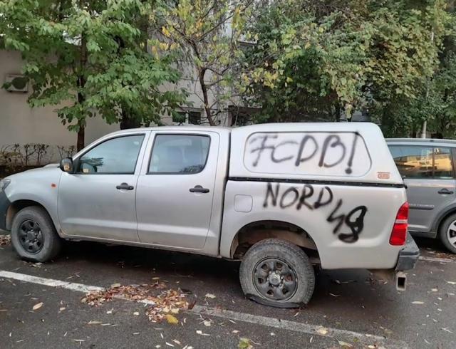 Acte de vandalism ale ultrașilor Dinamoviști pe străzile Sucevei