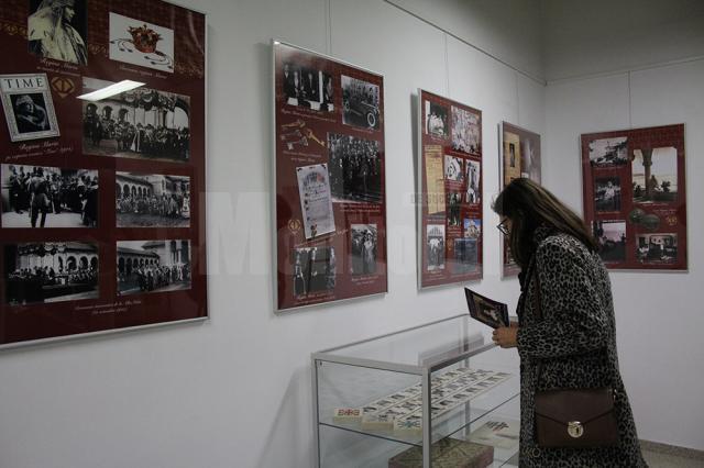 O expoziție cu piese din tezaurul național, aduse de la Muzeul Peleș, vernisată ieri la Muzeul de Istorie Suceava