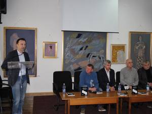 Artizanii editării volumului „Moartea mea, dragostea mea”, „Poeme de tarabă”