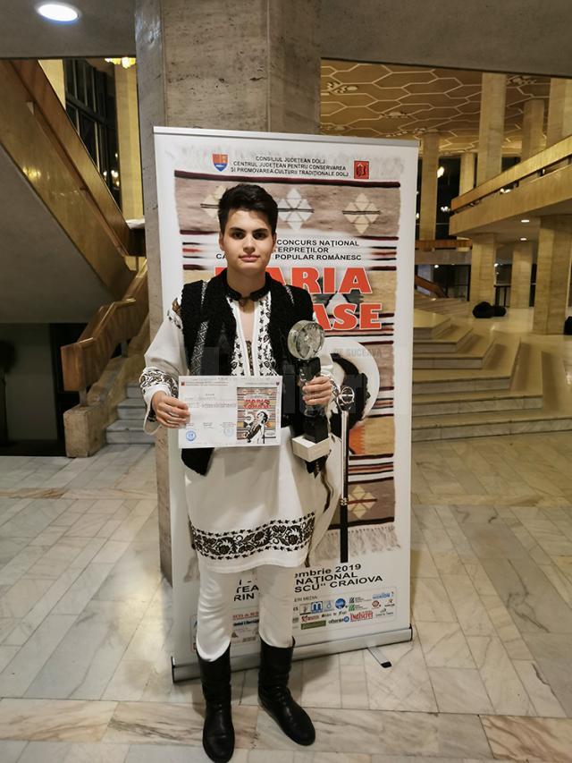 Elevul sucevean Andrei Mironescu, pe podium la prestigiosul Festival-Concurs Naţional „Maria Tănase”