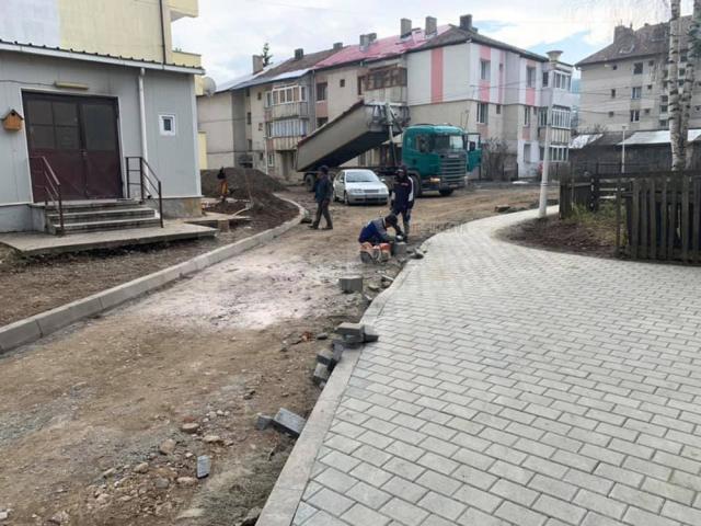 Str. Calea Transilvaniei din Vatra Dornei este reabilitată cu fondurile primăriei