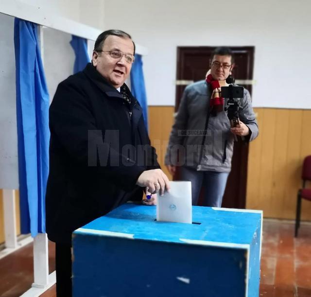 Gheorghe Flutur a votat pentru un preşedinte care va scoate Moldova şi Suceava din izolare
