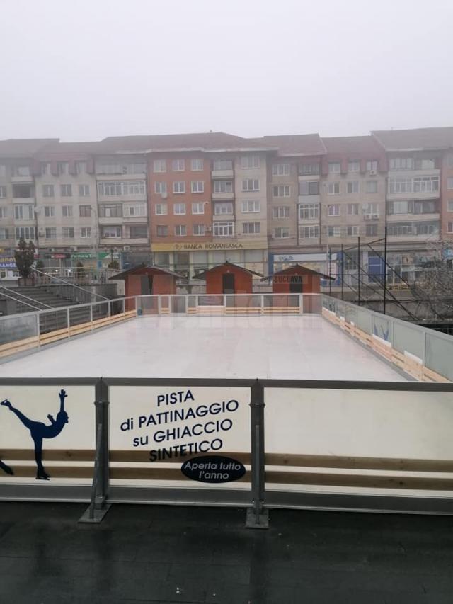 Patinoarulcu suprafață de teflon, din centrul Sucevei