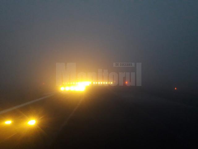 Ceața deasă de pe Aeroportul "Ştefan cel Mare" a făcut imposibilă operarea zborurilor de ieri de la Suceava