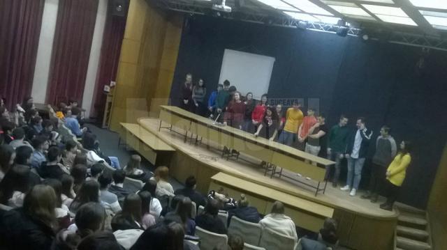 „Adolescența - comunicare și acceptare” - o conferință de mare folos pentru tineri