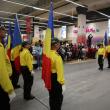 Ziua României, sărbătorită la Auchan cu defilare cu steaguri, dansuri și un tort imens