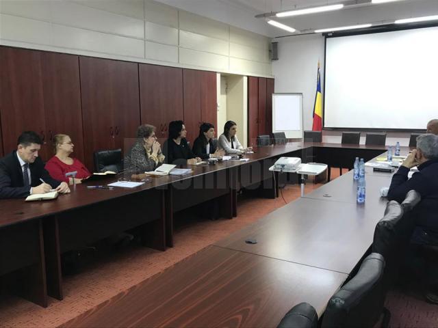 Ministrul Muncii, Violeta Alexandru, şi deputatul Angelica Fădor s-au întâlnit cu reprezentanţii foştilor salariaţi ai IPEG