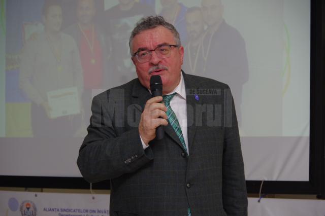 Prof. Dan Popescu, președintele Societăţii de Științe Matematice din România, filiala Suceava