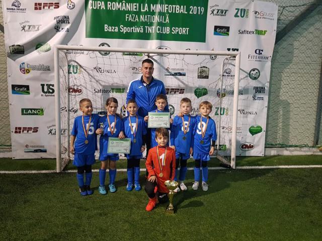 Micii fotbalişti dorneni au câştigat turneul de la Bacău