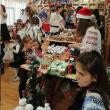 Elevii Şcolii Nr. 1 Suceava au adunat peste 10.000 de lei la Târgul caritabil de Crăciun