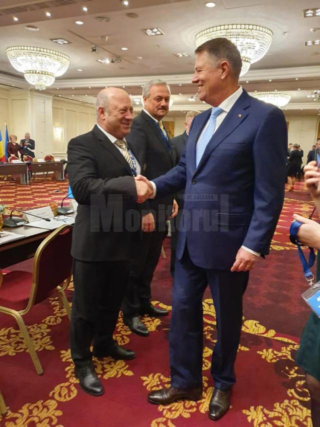 Primarul Ilie Boncheș și preşedintele României, Klaus Iohannis