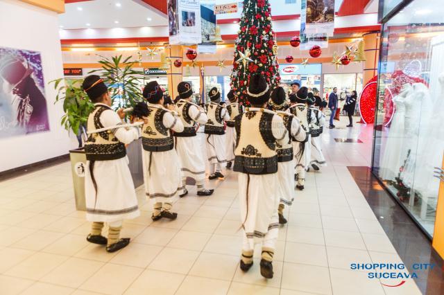 Întâlniri cu Moș Crăciun, premii și spectacole de colinde îi așteaptă pe vizitatori la Shopping City Suceava 3