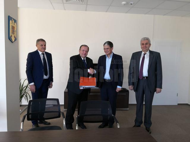Flutur a semnat contractul pentru cel mai mare proiect pe fonduri europene din judeţul Suceava