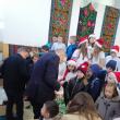 Moş Crăciun a venit în avans pentru copiii din Moara