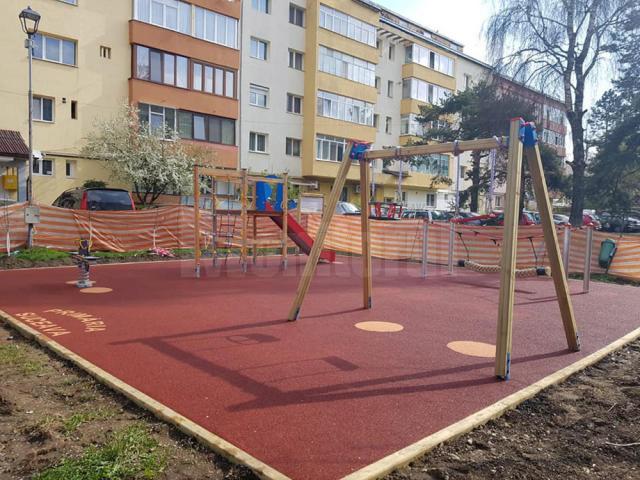 Modernizarea a încă zece locuri de joacă, aprobată joi în Consiliul Local Suceava