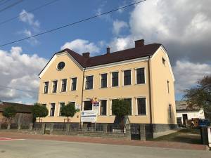 Școala din satul Dănila a beneficiat de fonduri locale și guvernamentale pentru modernizare