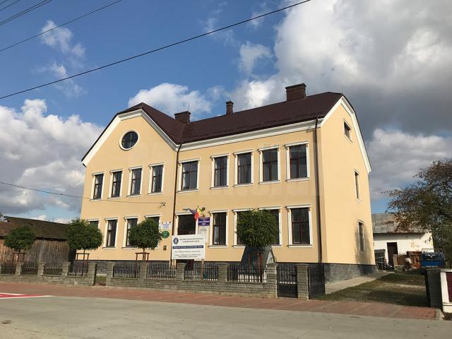 Școala din satul Dănila a beneficiat de fonduri locale și guvernamentale pentru modernizare