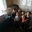 O familie cu 7 copii minori din satul Basarabi, comuna Preutești, are nevoie de ajutor