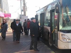 Program special pentru călătoriile cu autobuzele şi microbuzele TPL în perioada Crăciunului