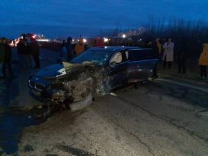 Autoturismul BMW implicat in accident