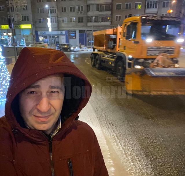 Viceprimarul Lucian Harșovschi  a verificat în teren activitățile de deszăpezire, inclusiv pe timpul nopții