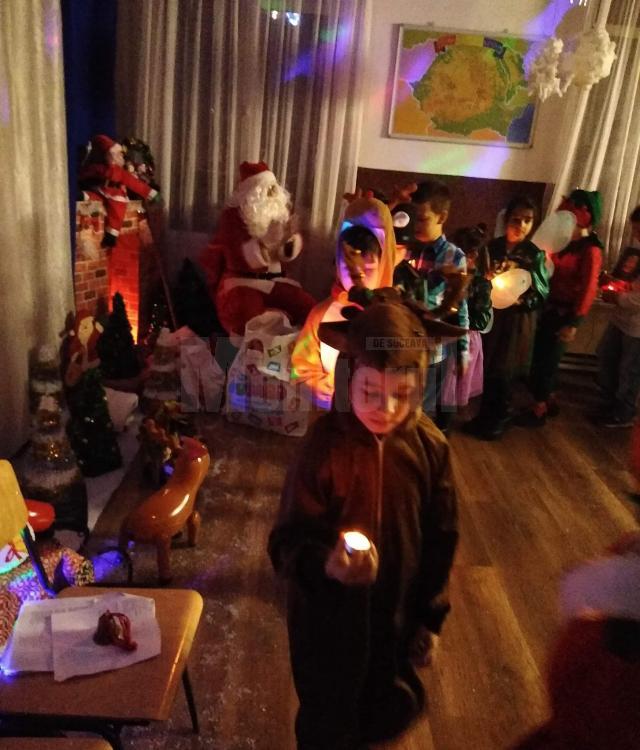 „Renii lui Moș Crăciun”, cu micuții de la Școala Gimnazială Zvoriștea