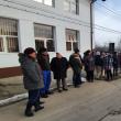 Protest la Tișăuți, Ipotești, din cauza unei gropi de gunoi clandestine care ia amploare la câțiva pași de școală