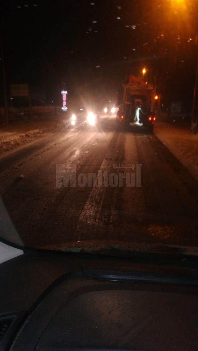Circulație îngreunată pe DN 17, în zona Stroiești și mai multe drumuri județene acoperite cu zăpadă