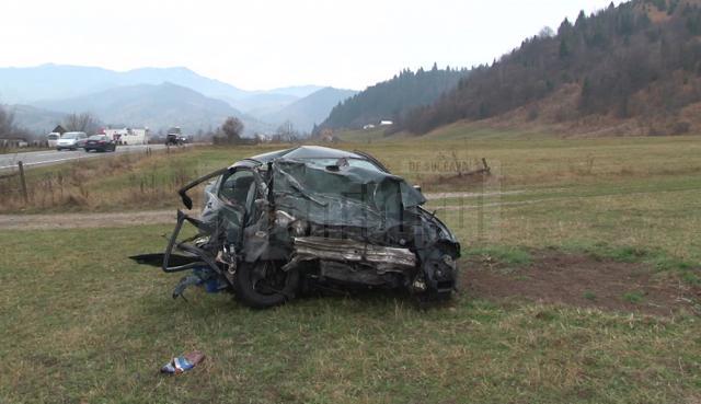 Accidentul cu doi morţi, petrecut în decembrie 2019, de la ieşirea din Câmpulung Moldovenesc spre Prisaca Dornei, provocat de un tânăr în vârstă de 30 de ani, fără permis de conducere