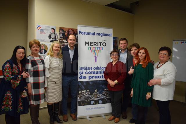 Daniela Ceredeev, organizator, Cosmin Chiriță (stânga), manager de proiect, împreună cu profesori laureaţi Merito