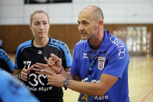 Costică Buceschi este în prezent unul dintre cei mai în vogă antrenori de handbal din România