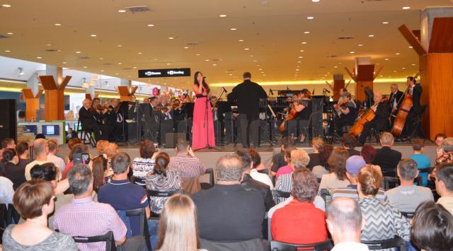 Paula Seling, într-un concert extraordinar al filarmonicii de stat din Botoşani, în acest weekend, la Iulius Mall Suceava