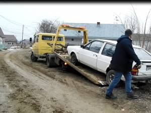 Ridicarea maşinilor abandonate în municipiul Suceava