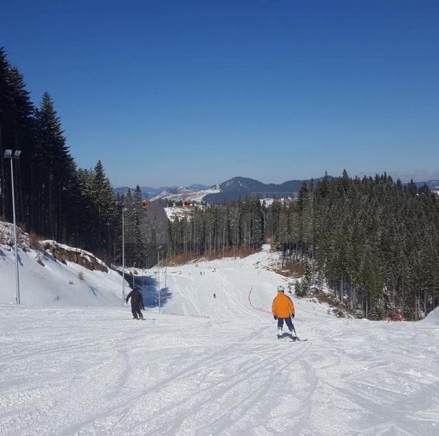 De vineri începe sezonul de schi pe pârtia de pe Rarău