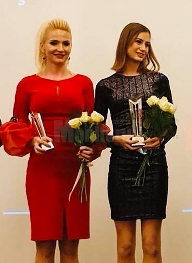 Erzilia Țâmpău și Talida Sfârghiu pe scena Galei Atletismului Românesc