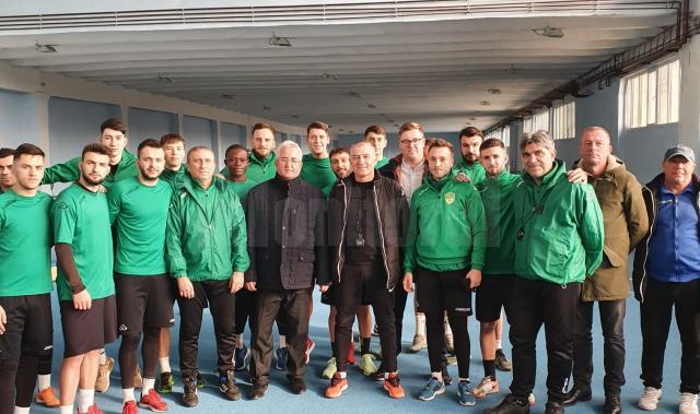 Primarul Sucevei, alături de fotbaliştii Forestei