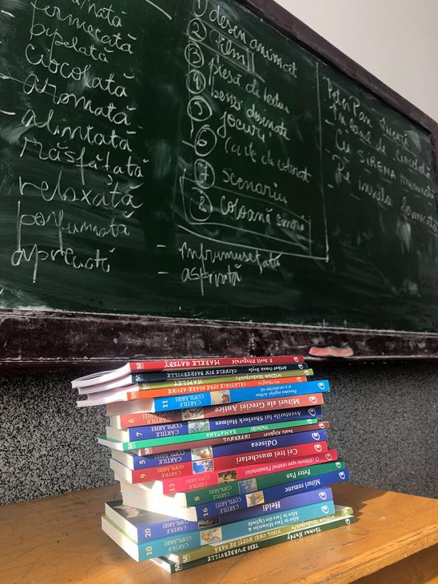 Donație de peste 2.000 de cărți în satele din județul Suceava