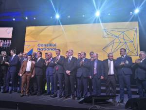 Flutur susține reforma administrației publice și a vorbit despre înființarea mall-urilor administrative