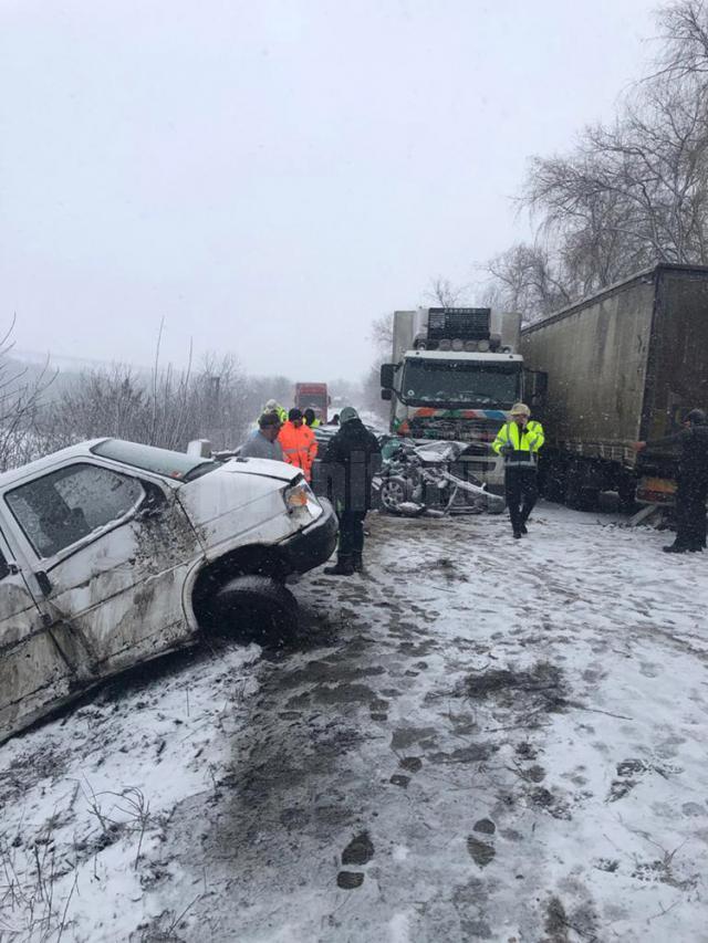 Accidentul petrecut ieri după-amiază, în jurul orei 15.00, la intrarea în municipiul Fălticeni dinspre Spătăreşti