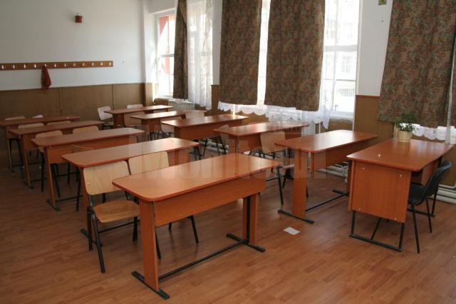 Cursuri suspendate parţial la patru şcoli din Suceava şi Fălticeni