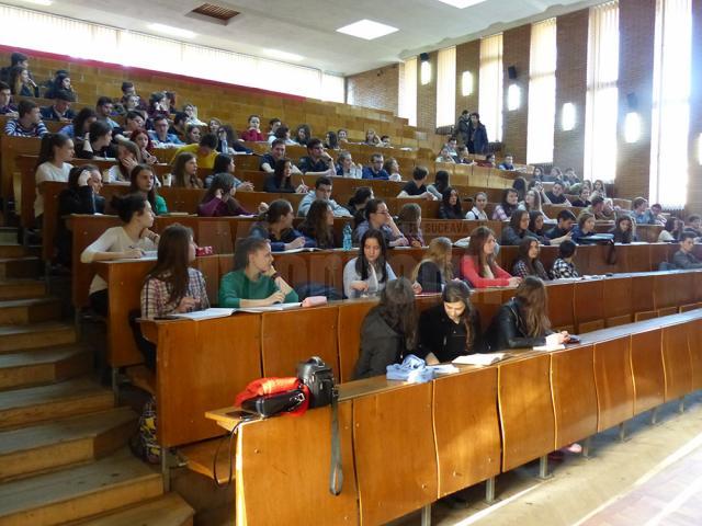Pregătire pentru examenul de bacalaureat, la matematică și limba română, la Universitatea din Suceava