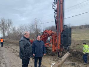 Gheorghe Flutur a inspectat lucrările de modernizare a drumului Liteni - Hârtop