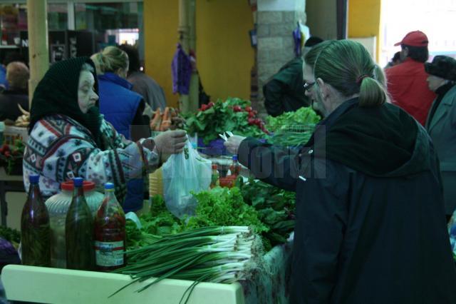 De astăzi, fiecare vânzător din piețele agroalimentare de pe raza municipiului Suceava are obligația de a purta mască și mănuși de protecție