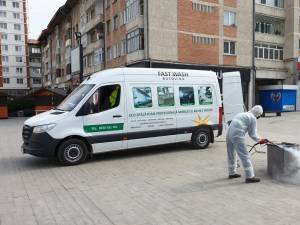 Ample acțiuni de dezinfecție în locurile publice din municipiul Suceava – Foto: Ștefan Macedon Gheorghiță